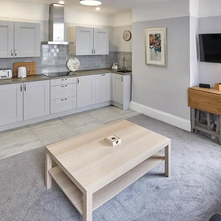 Host&Stay - Brunswick Holiday Apartments *
